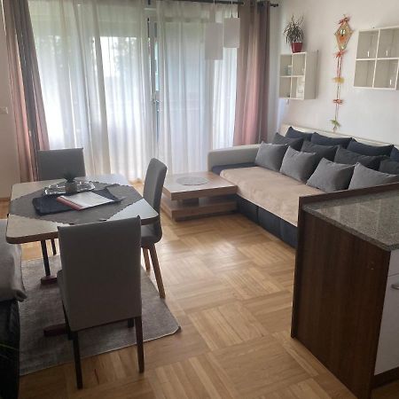 Wohnhaus City Sued Herzogsdorf 外观 照片